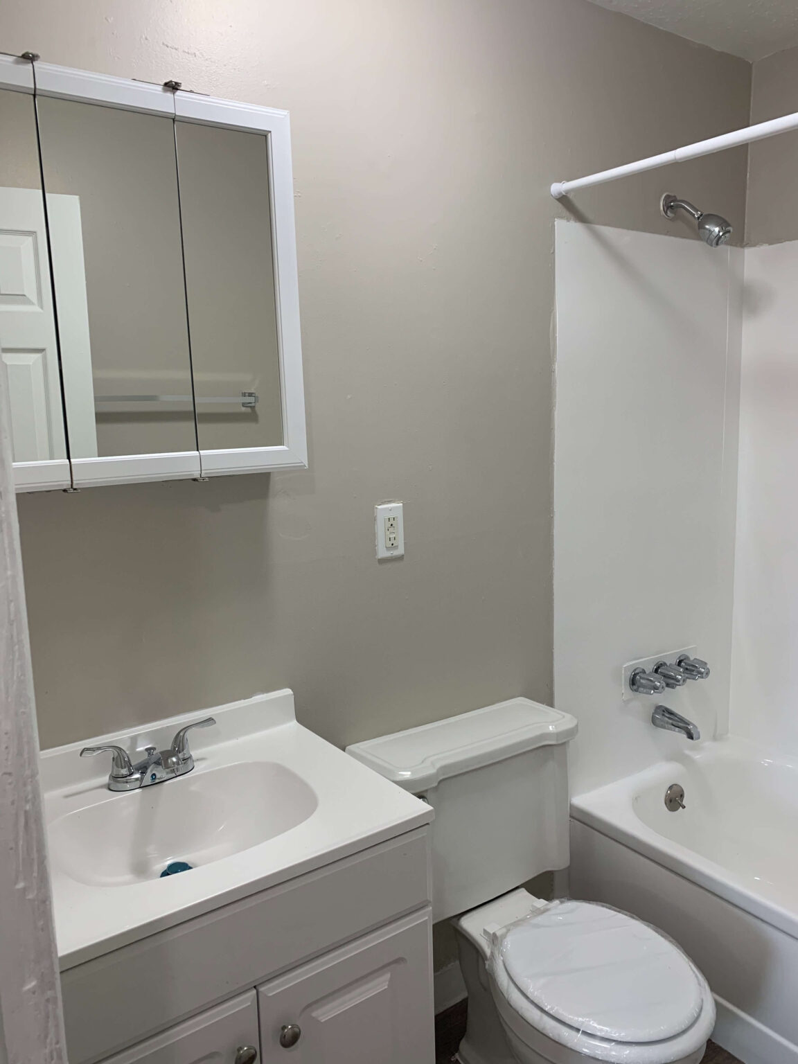 Queensdale Apartments MBL Management, Inc.